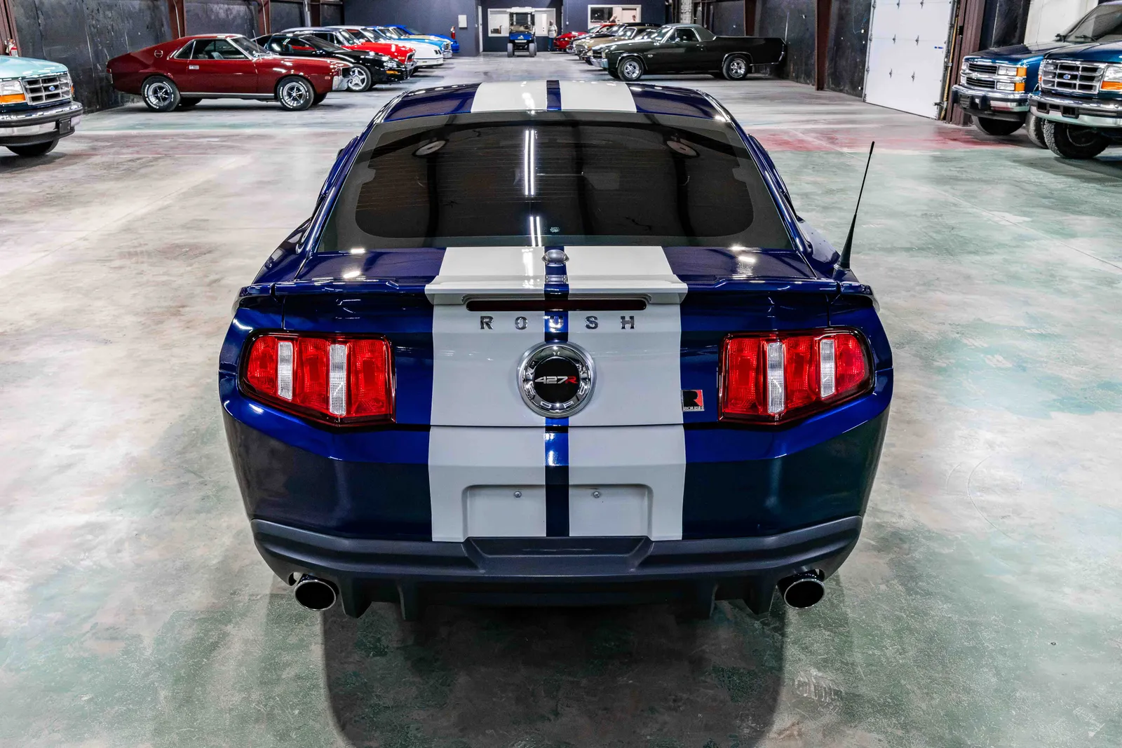 2010-Ford-Mustang-Kona Blue-1ZVBP8CH7A5116334--36.jpg